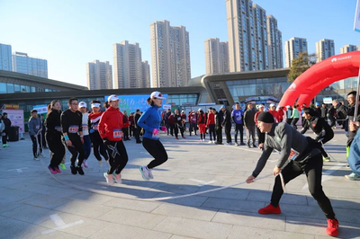 經(jīng)開區(qū)“華發(fā)杯”冬季運(yùn)動(dòng)會(huì) 以運(yùn)動(dòng)之名，促文化交融與營商環(huán)境優(yōu)化